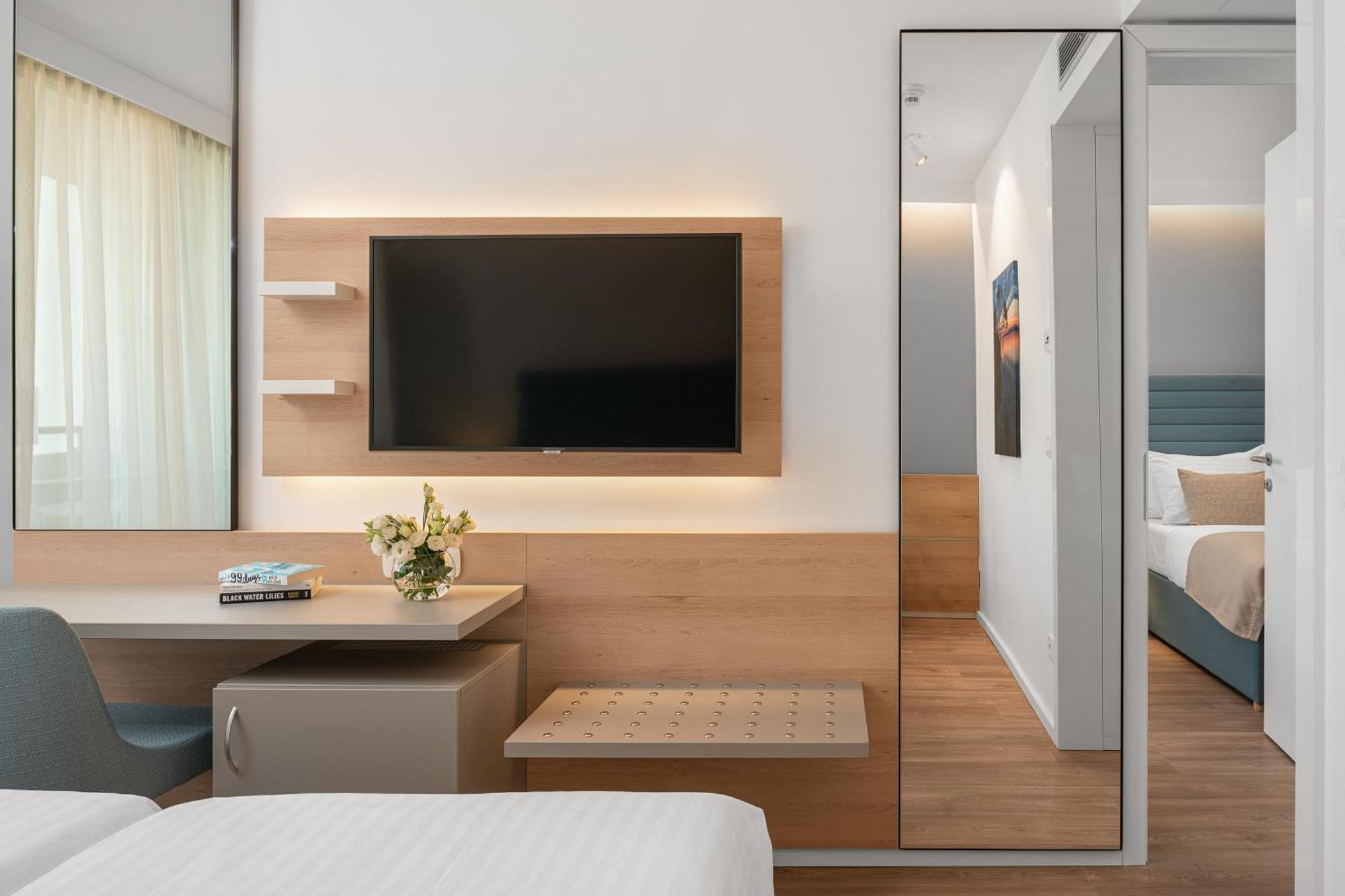 Valamar Meteor Hotel Makarska Ngoại thất bức ảnh